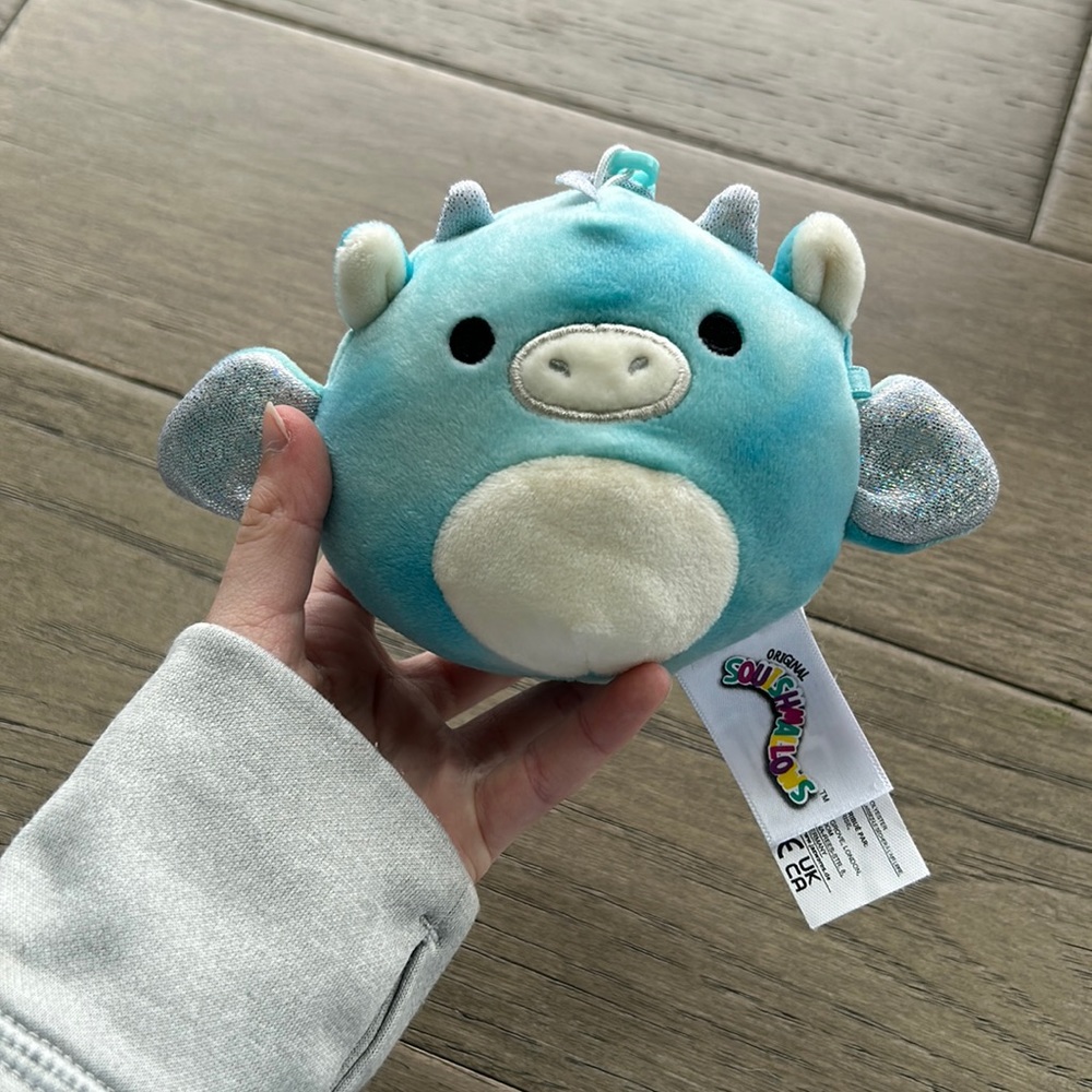 Dragon Clip on plushy, squish, mellow small in size new with tags